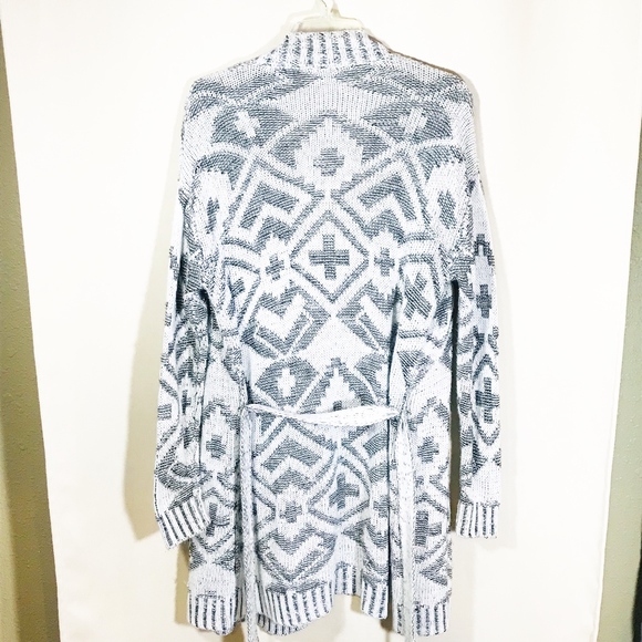 Charlotte Russe Duster Cardigan Aztec Black White - Picture 6 of 6